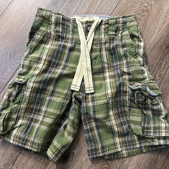 Abercrombie Kids Boys Size 10 Plaid Cargo Shorts - Green Shades - EUC - Picture 1 of 3
